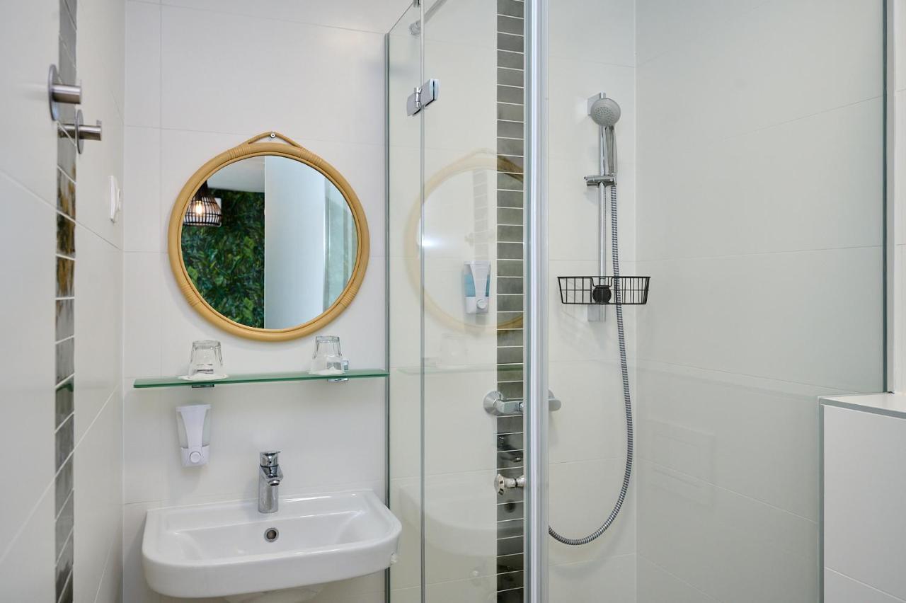 Rooms Сомбатхей Экстерьер фото