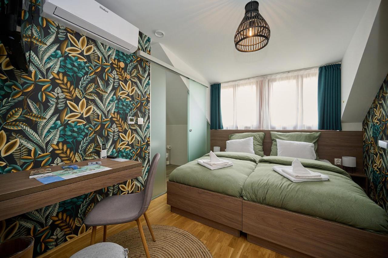 Rooms Сомбатхей Экстерьер фото
