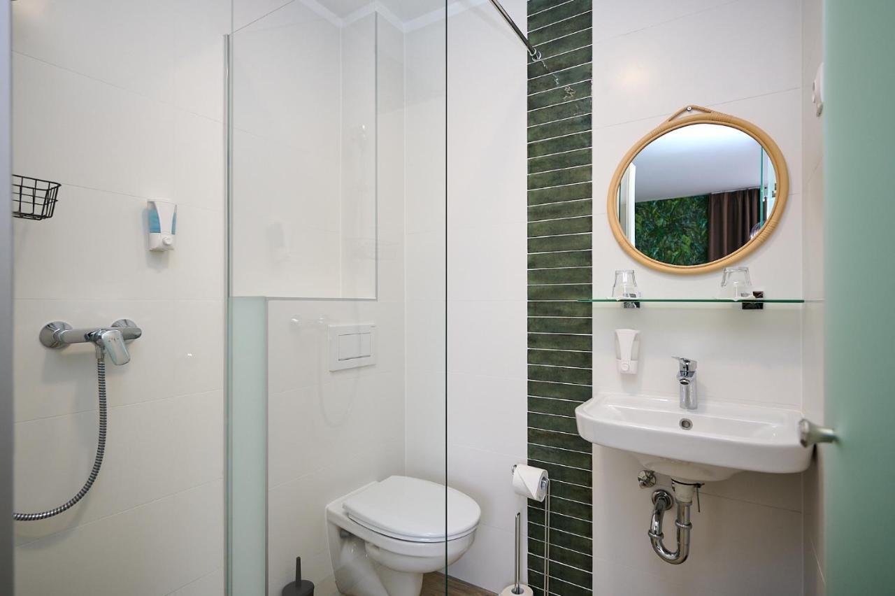 Rooms Сомбатхей Экстерьер фото
