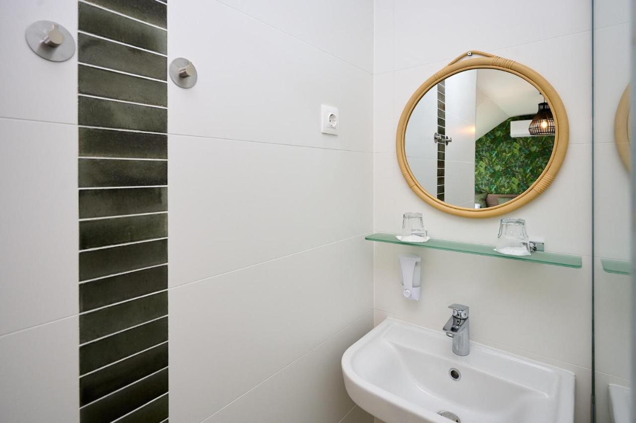 Rooms Сомбатхей Экстерьер фото